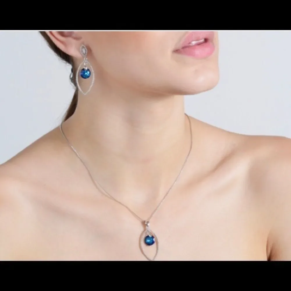 Swarovski crystals authentic White Rhodium